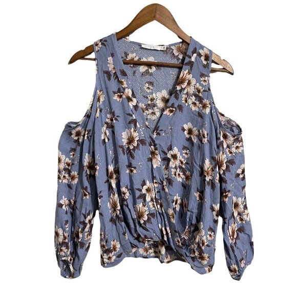 Lush Womens Blue Floral Faux Knot Cold Shoulder Surplus Vneck Blouse Medium - Picture 1 of 6